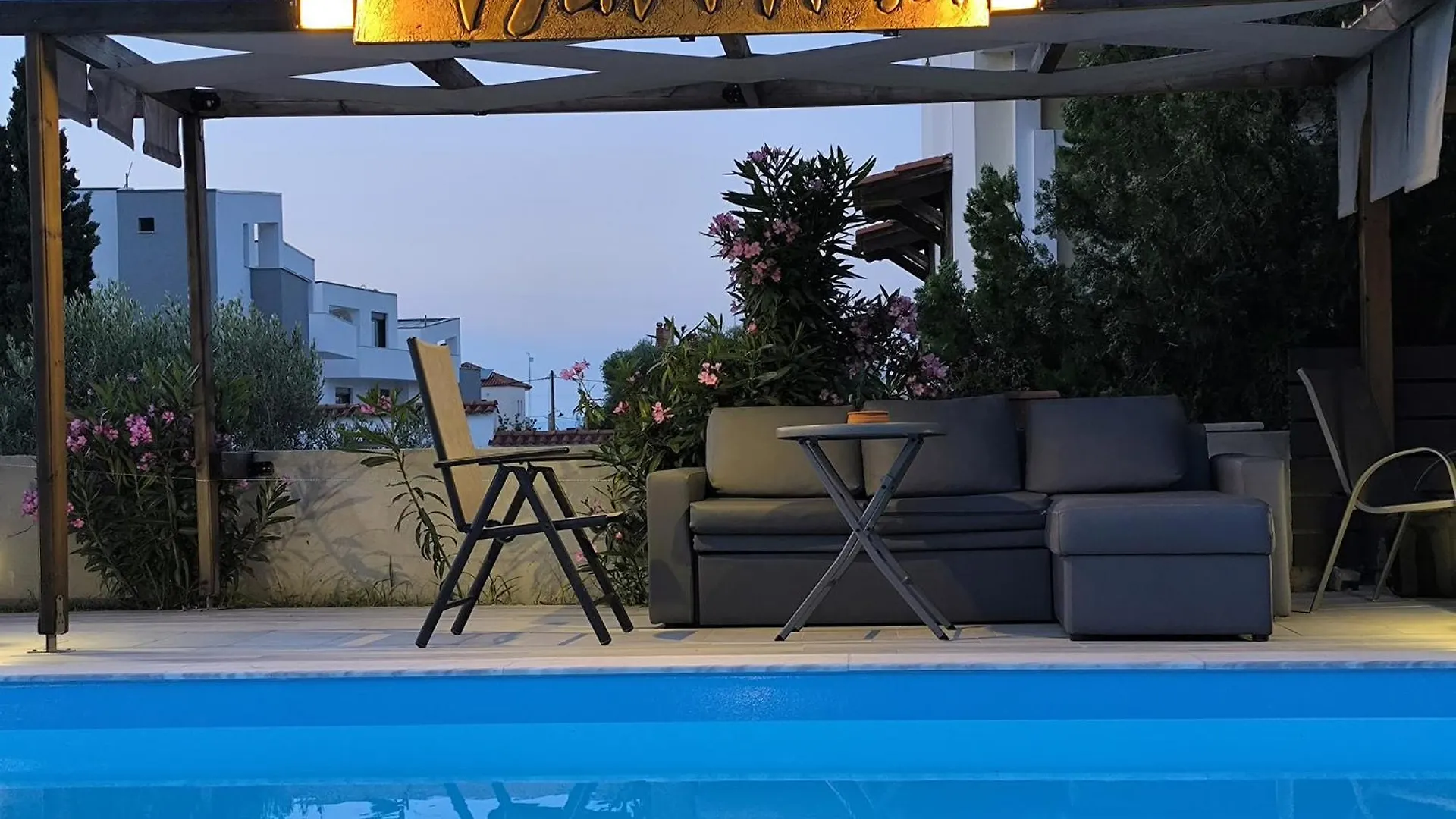 Maritina Studios ペフコホリ ギリシャ